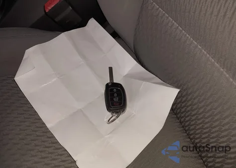 2017 Hyundai Santa Fe Sport 2.4L z USA, uszkodzony, nr VIN 5NMZT3LB0HH004431